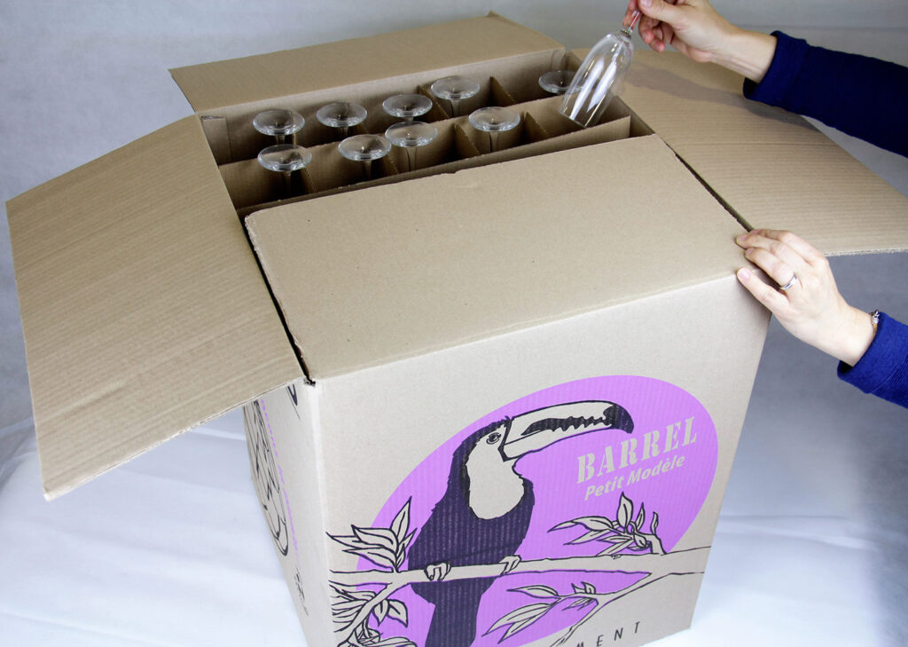 cartons de déménagement adaptés pour le transport de verres et vaisselle