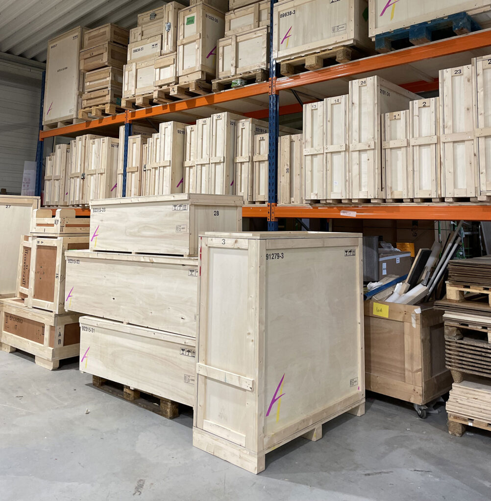 caisses de transport réalisées sur mesure par Axal pour le transport d'oeuvres d'art