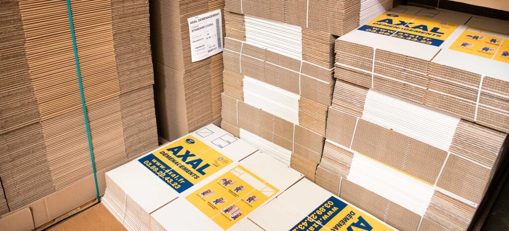 Vente de cartons de déménagement au format plié par l'entreprise Axal